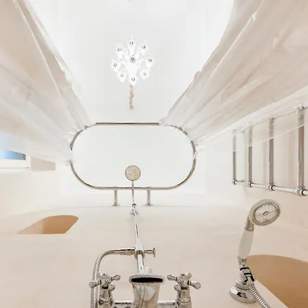 Maison Premiere Luxury
