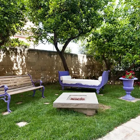 Maison Premiere Luxury Apartment